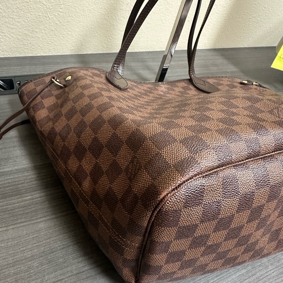 Authentic Louis Vuitton Neverfull MM - Picture 13 of 13